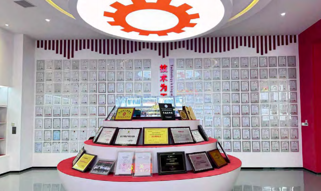 undefined 路远2025画册改版-整本(贴片机系列)_04_副本.png